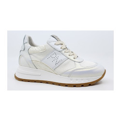 Piedi Nudi - HELEN 03.02